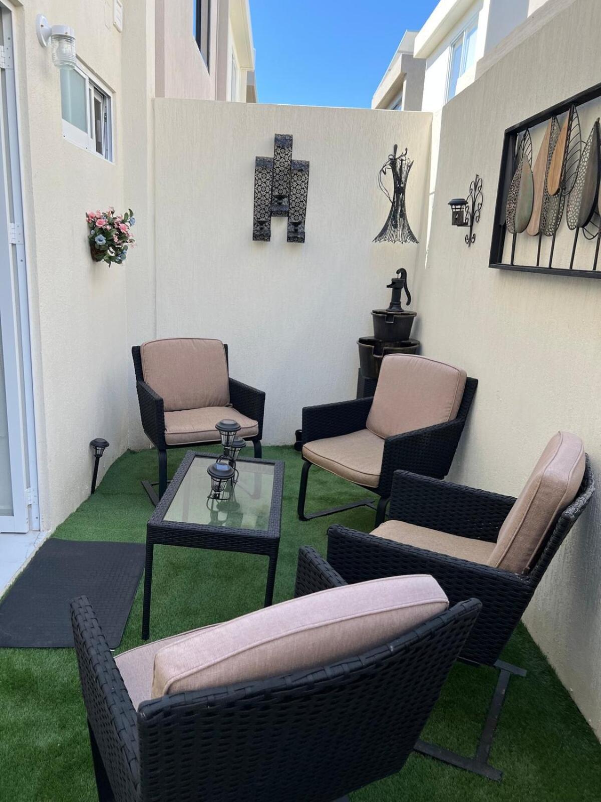 Newly Developed 4 Bedroom Townhome Las Jarretaderas Eksteriør billede